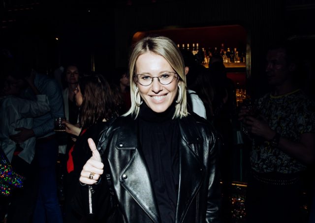 Почувствуй разницу: наши звезды публикуют фотографии до и после фотошопа 