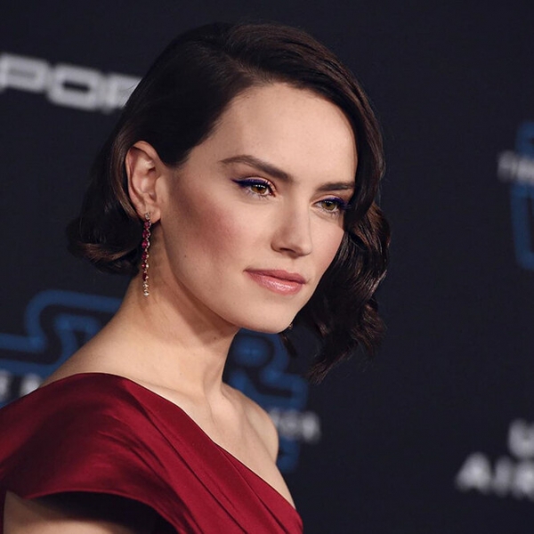 Подпишись и повторяй: любимые стилисты и визажисты звезд в Instagram