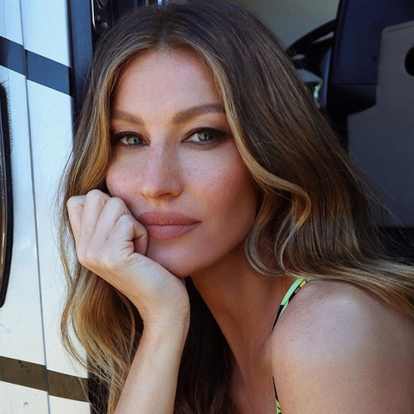 Подпишись и повторяй: любимые стилисты и визажисты звезд в Instagram