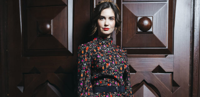 «Подзасиделась дома»: Агата Муцениеце рассказала о застое в карьере, влюбленностях на работе и идеальном мужчине 