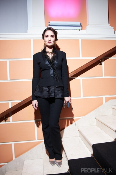 «Подзасиделась дома»: Агата Муцениеце рассказала о застое в карьере, влюбленностях на работе и идеальном мужчине 