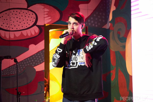 «Прослушивали телефон»: Тима Белорусских про арест, суд с лейблом и дочь