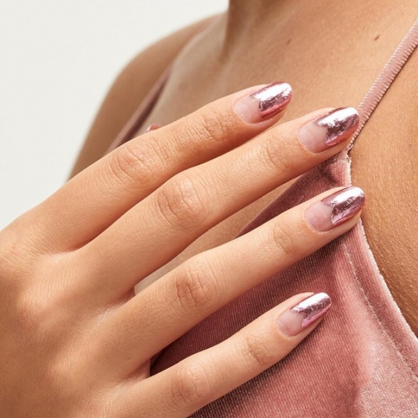 Розовое золото в&nbsp;тренде: 21 идея &laquo;драгоценного&raquo; маникюра