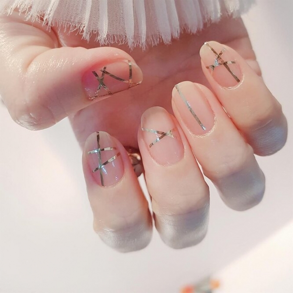 Розовое золото в&nbsp;тренде: 21 идея &laquo;драгоценного&raquo; маникюра