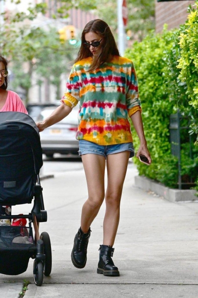 Шорты - must have лета: как их носят звёзды