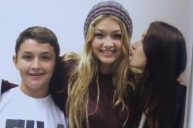 Слили в Сеть: пользователи обсуждают школьные фото Беллы, Джиджи и Анвара Хадид