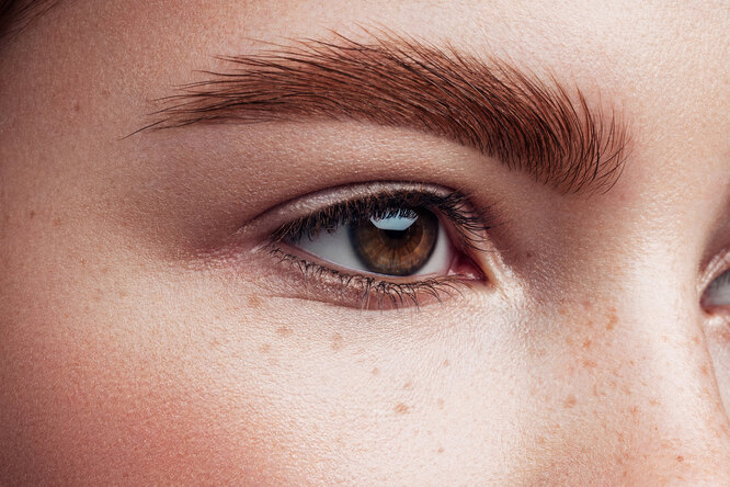 Татуаж и микроблейдинг в прошлом: 5 причин сделать нанонапыление бровей