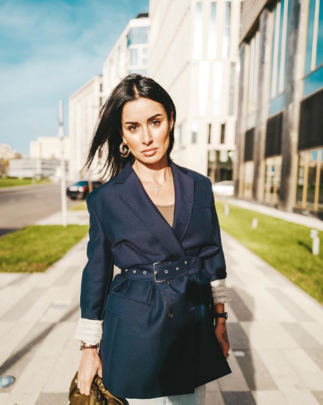 Тина Канделаки ответила Собчак на критику фигуры: собрали всю хронологию скандала 