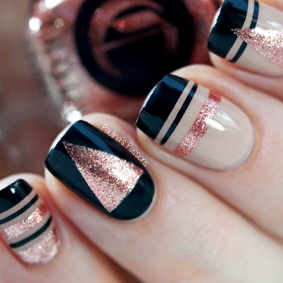 Тренд — треугольники на ногтях: 20 очень эффектных идей для маникюра