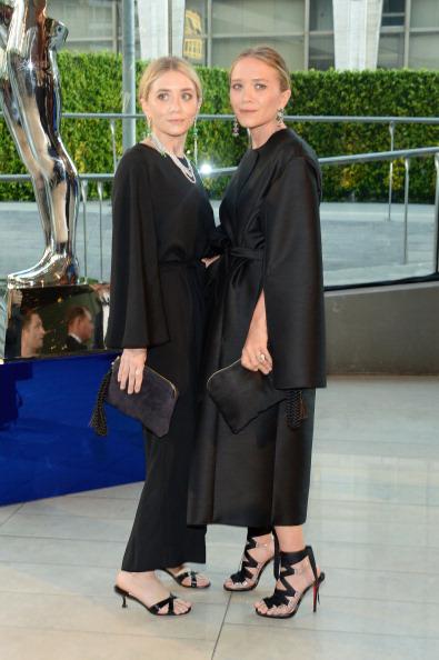 В день рождения сестёр Олсен: собрали их самые стильные выходы