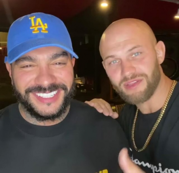 В прямом эфире: Тимати, Джиган и звезда TikTok Даня Милохин выпустили новый трек