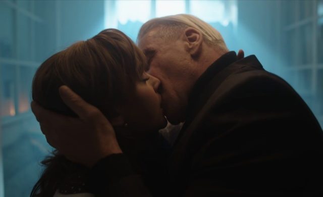 В Сети обсуждают поцелуй Тилля Линдеманна и Аглаи Тарасовой 