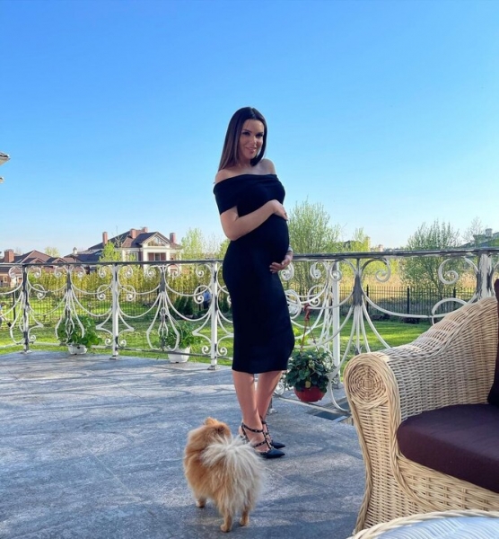 Вечно беременная: как частые роды влияют на тело — на примере Костенко и других