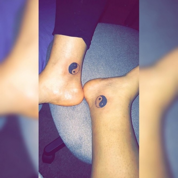 Вместе навсегда: 15 крутых идей для парных микро-тату