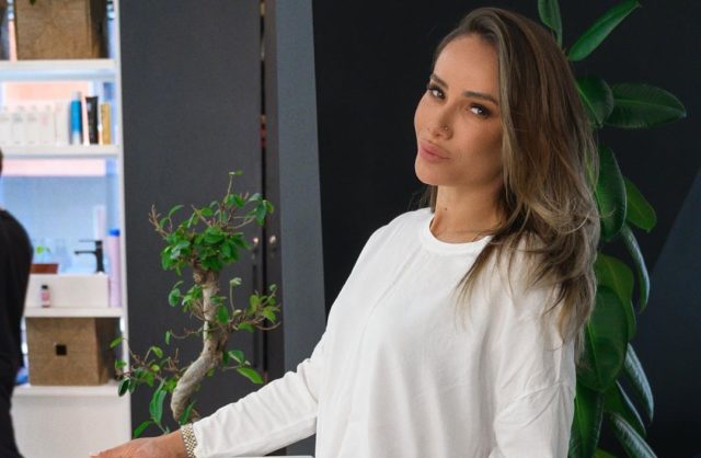 Войне конец: Айза Анохина помирилась с Настей Ивлеевой и Юлей Коваль