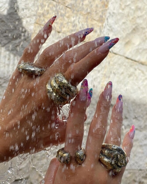 Забыть нельзя повторить: адские ногти знаменитостей