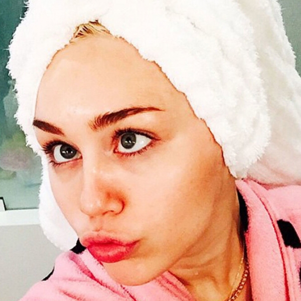 Зачем им макияж? Звезды, которые потрясающе выглядят с «голым» лицом