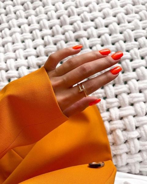 10 оттенков в маникюре, которые надо успеть выгулять этим летом