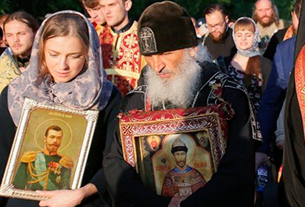 Били палками, запирали в подвале с крысами, морили голодом: Ксения Собчак рассказала о зверствах отца Сергия 