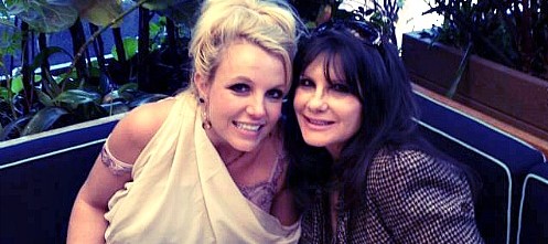 Борьба продолжается: врачи Бритни Спирс требуют отстранить ее отца от опекунства