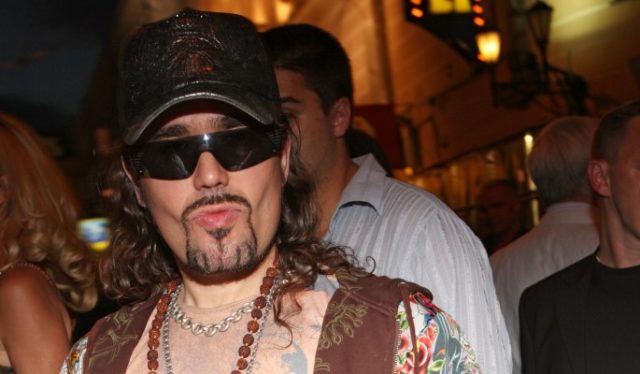 Децлу могло бы исполниться 37 лет: вспоминаем первых звезд хип-хопа в России