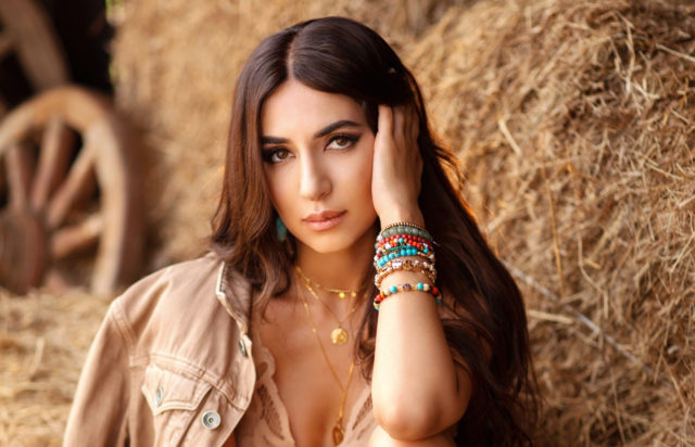 Эксклюзив. Певица Зара: К следующему дню рождения я хотела бы быть влюбленной