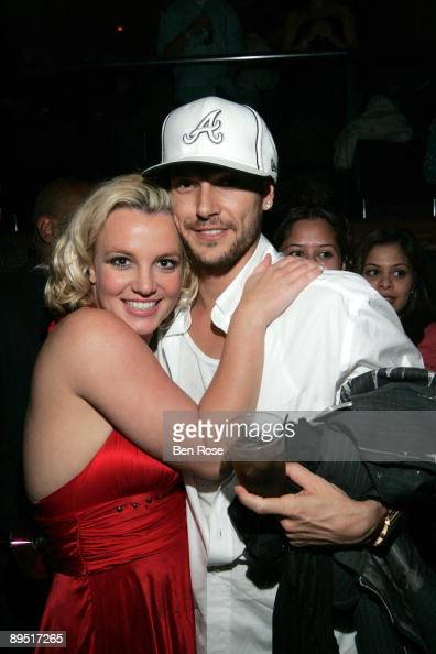 Из-за психического состояния: бывший муж Бритни Спирс против снятия опеки над певицей