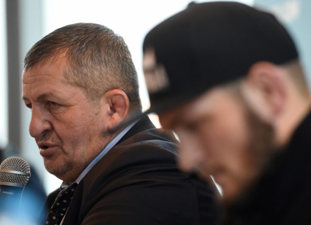 Конор Макгрегор, Джастин Гэтжи, Леонид Слуцкий: звезды вспоминают отца Хабиба Нурмагамедова