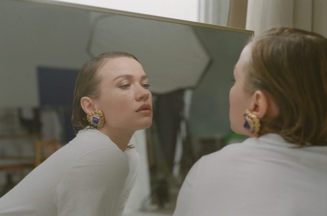 «Пытаюсь наколдовать себе роман на лето»: эксклюзивное интервью солистки «Моя Мишель» Тани Ткачук о карантине, новой песне и молодых артистах