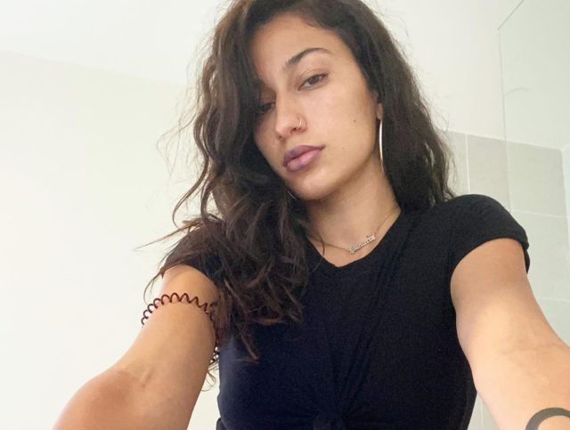 «Влюбляется каждую минуту»: бывшая девушка Бруклина Бекхэма высказалась о его помолвке