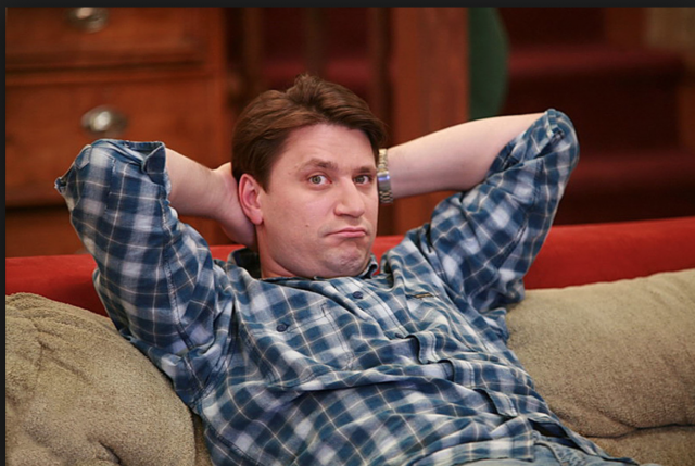 Возраст не помеха: показываем, как выглядит молодая невеста Виктора Логинова