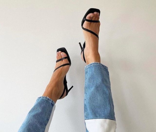 10 вариантов летней обуви, которую можно купить со скидкой