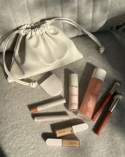 Беременная Рози Хантингтон-Уайтли запускает свой бренд косметики