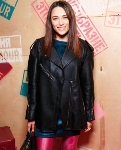 Эксклюзив. «У нас не было переговоров»: агент Агаты Муцениеце об участии актрисы в продолжении сериала «В клетке» с Павлом Прилучным