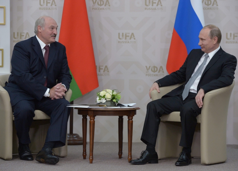 «Это угроза не только Беларуси»: Александр Лукашенко собирается связаться с Владимиром Путиным