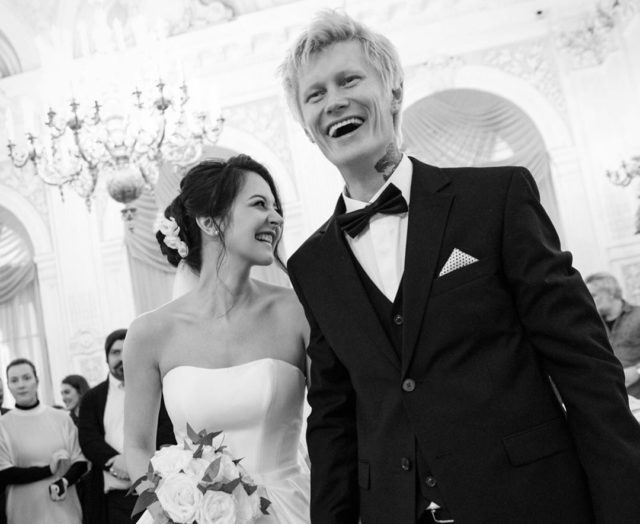 И в горе, и в радости: звезды, которые сыграли свадьбу в 2020 году