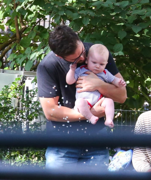 Кит Харингтон сравнил отцовство со съемками «Игры престолов»