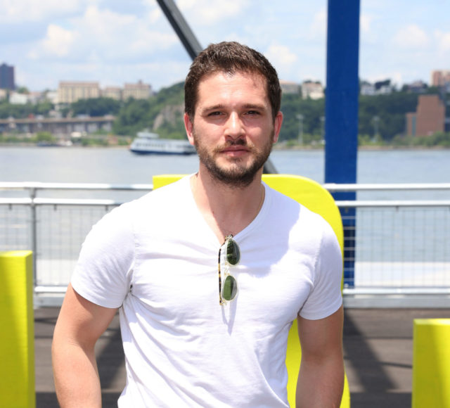 Кит Харингтон сравнил отцовство со съемками «Игры престолов»