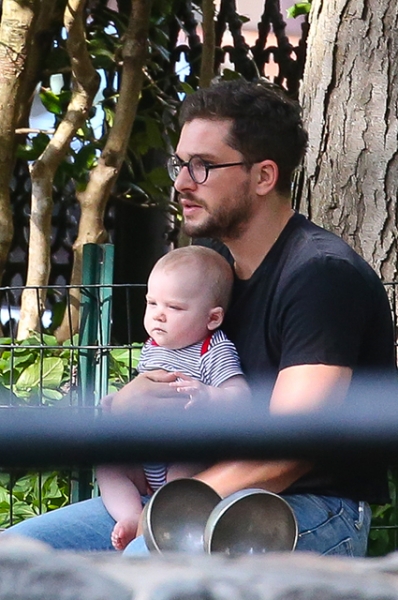 «Мой ребенок – это прямой результат «Игры престолов»»: Кит Харингтон рассказал об отцовстве