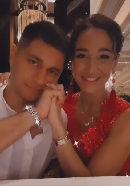 Несколько миллионов на подарки: рассказываем, как Ольга Бузова и Дава отметили годовщину 