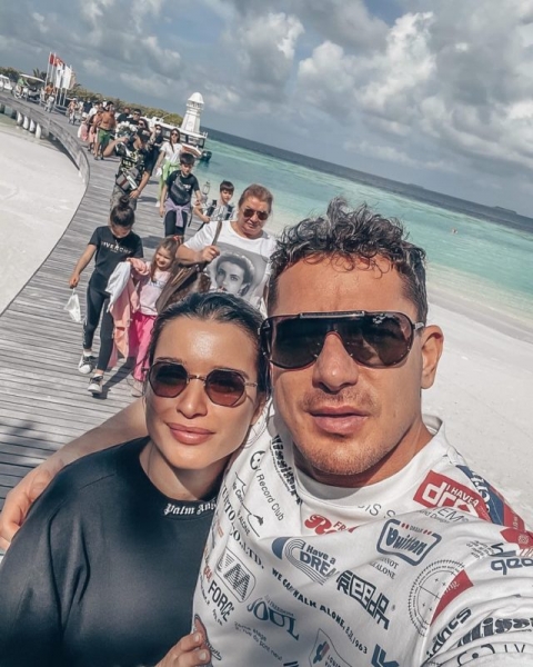 &laquo;Почти год в голове это проигрывала&raquo;: Ксения Бородина рассказала о разводе 