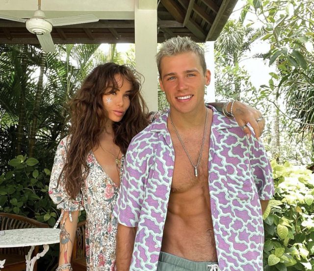 «Самый главный признак абьюза»: Айза о скандальном расставании с Олегом Майами