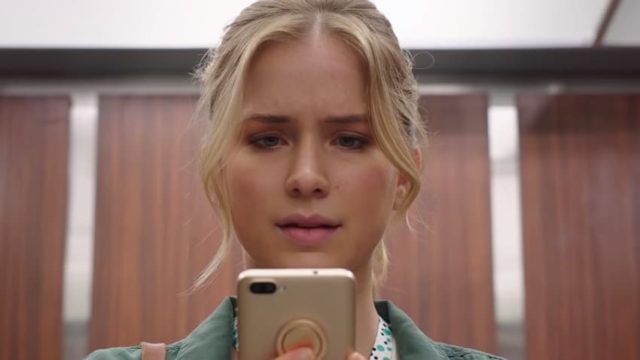 Складывающийся экран и безрамочный дисплей: все о новых моделях телефонов Samsung