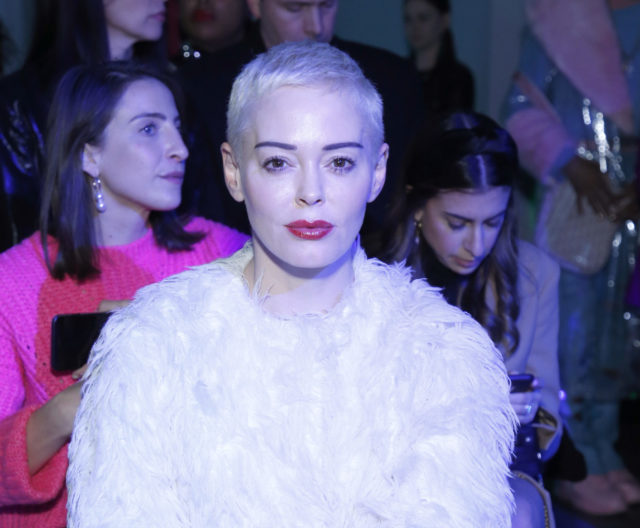 &laquo;Твое время вышло&raquo;: что не поделили звезды &laquo;Зачарованных&raquo; Роуз Макгоуэн и Алисса Милано 