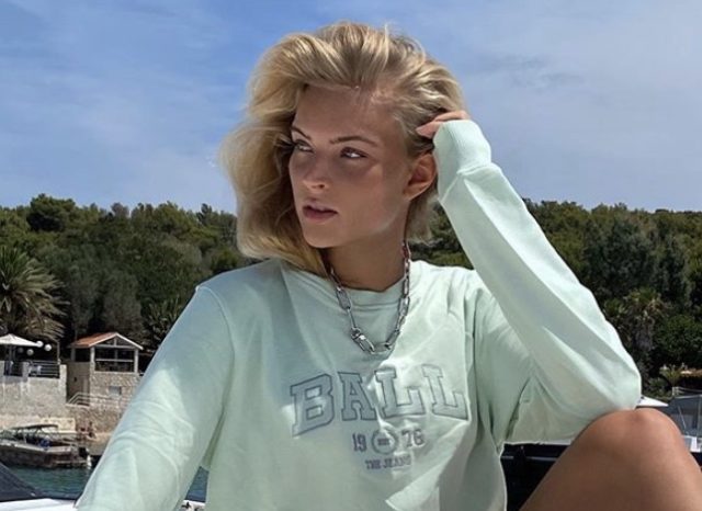 В тренде: что носят фэшн-блогеры. Составили топ-10 вещей на осень, изучив популярные аккаунты