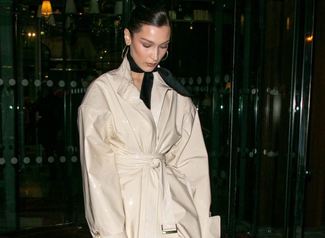 15 стильных тренчей на осень