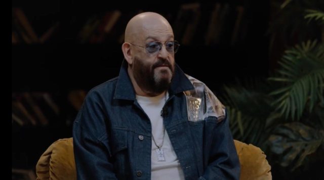 Фото дня: Михаил Шуфутинский пришел на шоу &laquo;Что было дальше&raquo; в куртке Raf Simons 