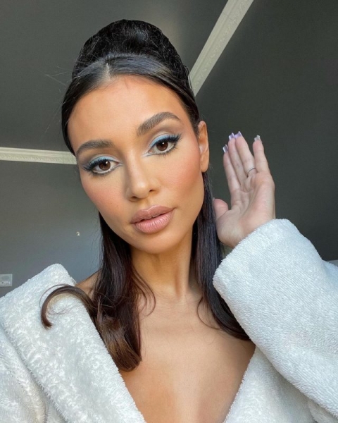 Ким Кардашьян обвинили в плагиате идеи для горячей фотосессии Кортни и Меган Фокс