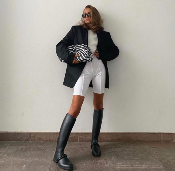 Квадратный мыс и драпировка: какую обувь носить этой осенью