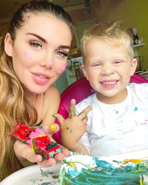 Мама сказала, что я никому не буду нужна: Анна Седокова рассказала о переживаниях и замужестве 